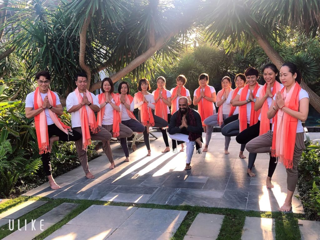 200 hour Yoga teacher training in Vietnam, Hatha Yoga Vietnam, Online Yoga Classes