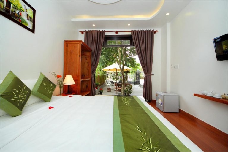 aum-yoga-vietnam_yoga-teacher-training-hoi-an_accomodation-room-view-homestay